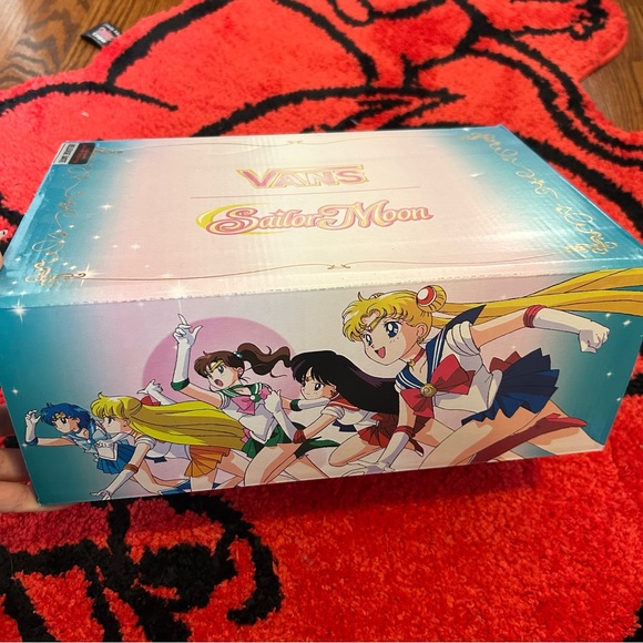 sailor moon pretty guardian x vans sk8 hi - Picture 6 of 8